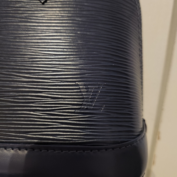 LV ALMA BB EPI INDIGO - Picture 2 of 11